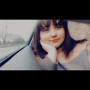 Meet your Posher, Ariana